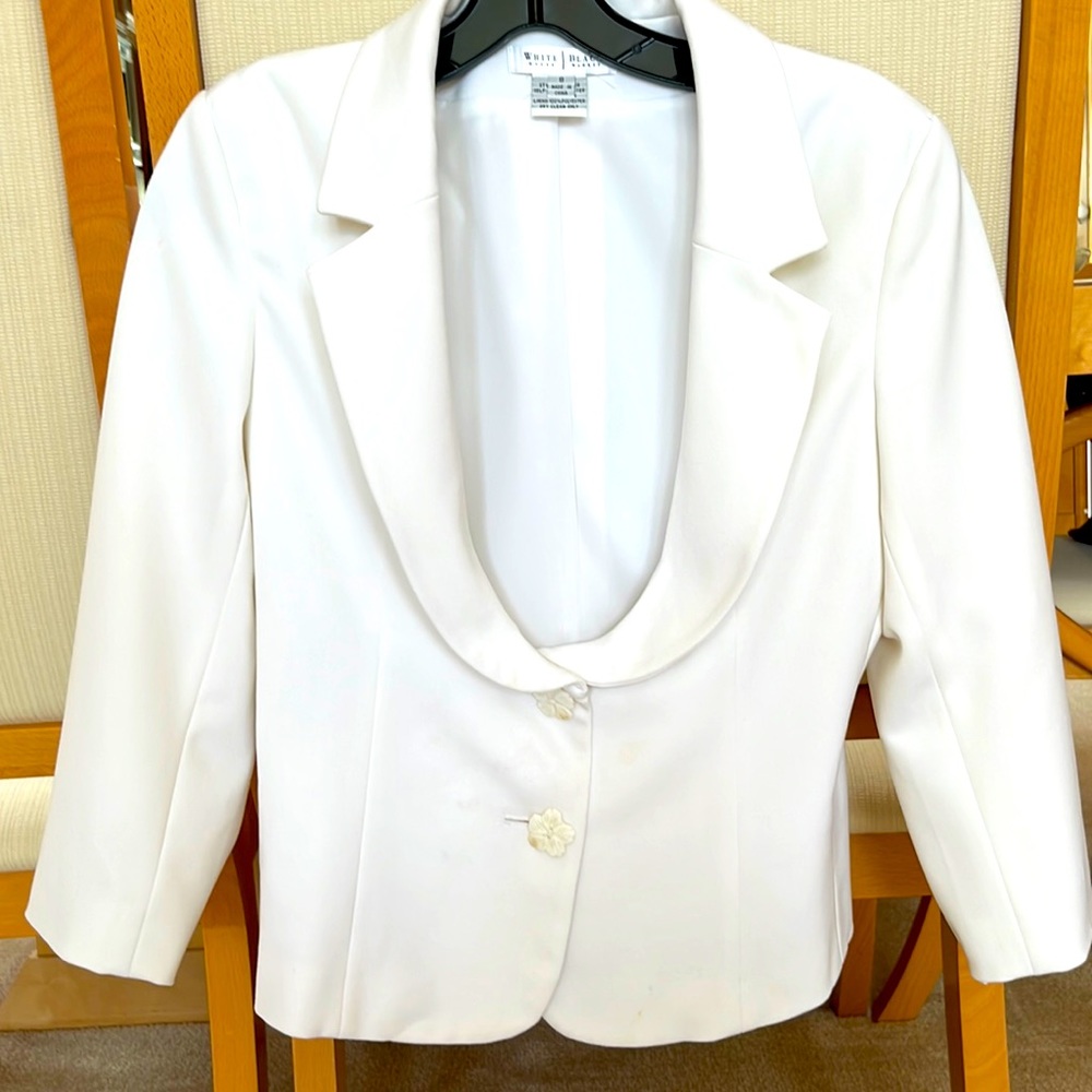 White House Black Market White Short Blazer, 2 buttons, S - Sm